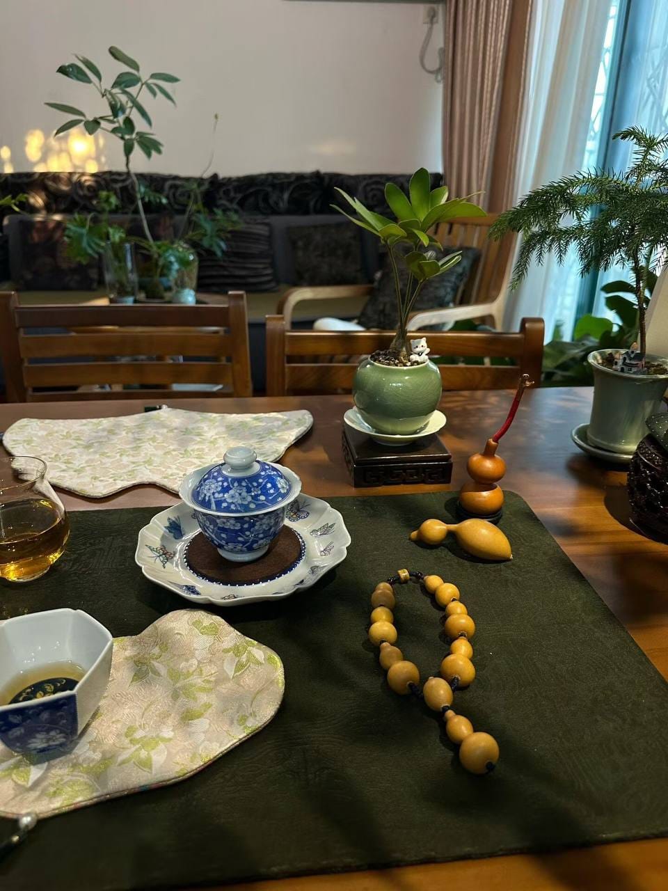 一个人 一壶茶