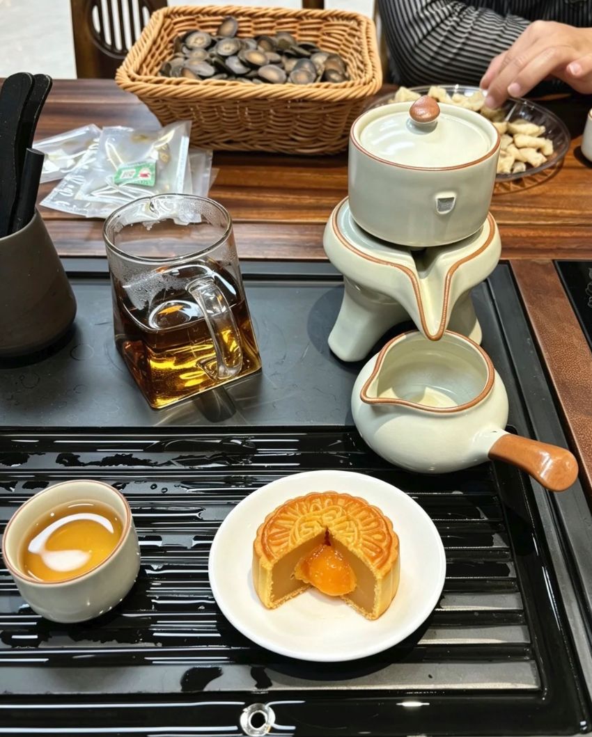大家吃月饼一般配什么茶喝呢？