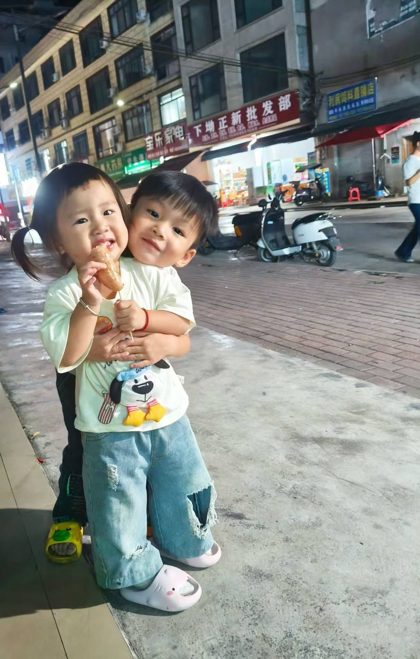 日子很简单，有你们就很幸福